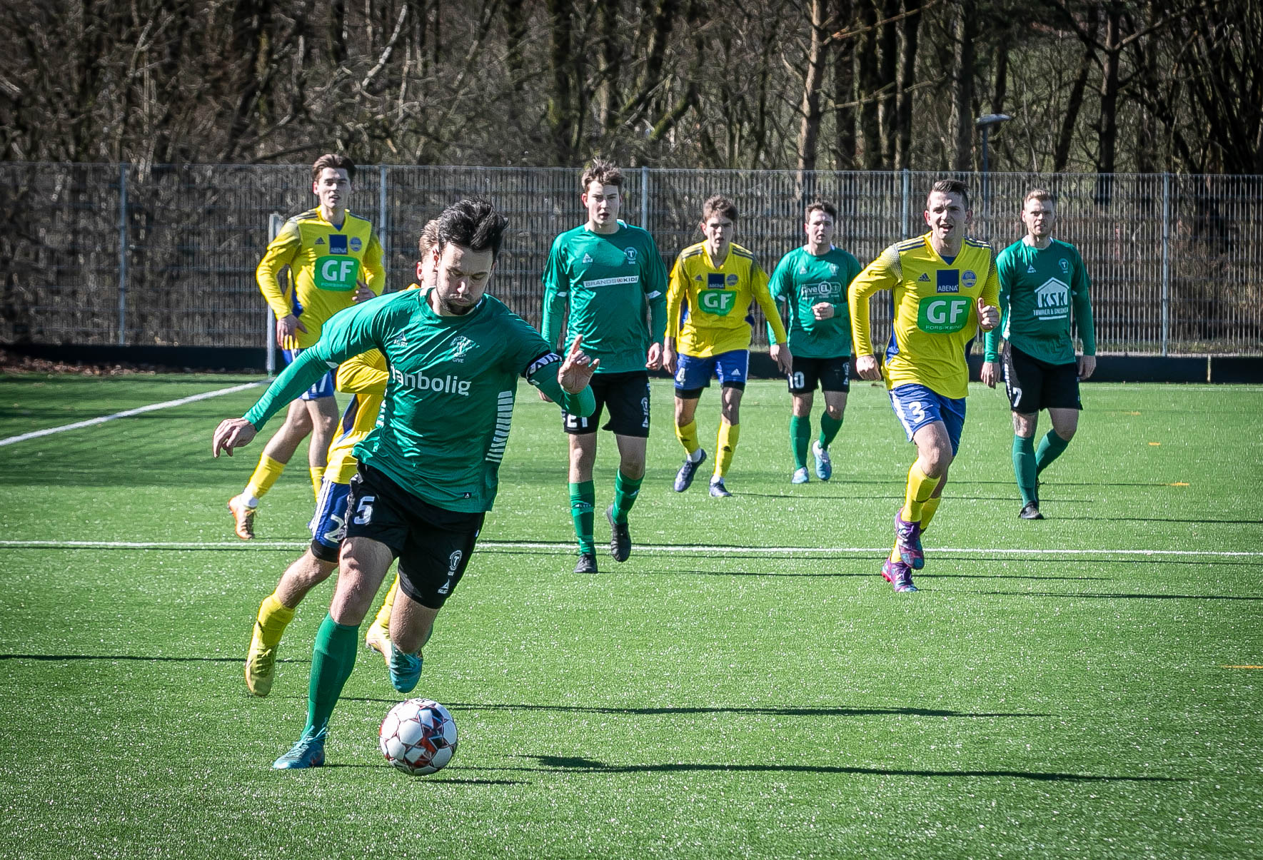 Kasper Larsen i løb